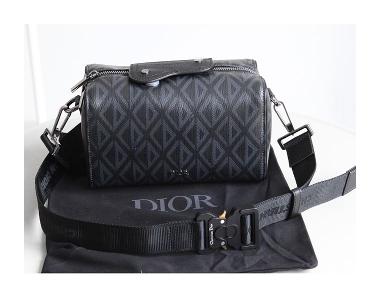 DIOR LINGOT 22 BAG BLACK CD DIAMOND CANVAS – DIO015