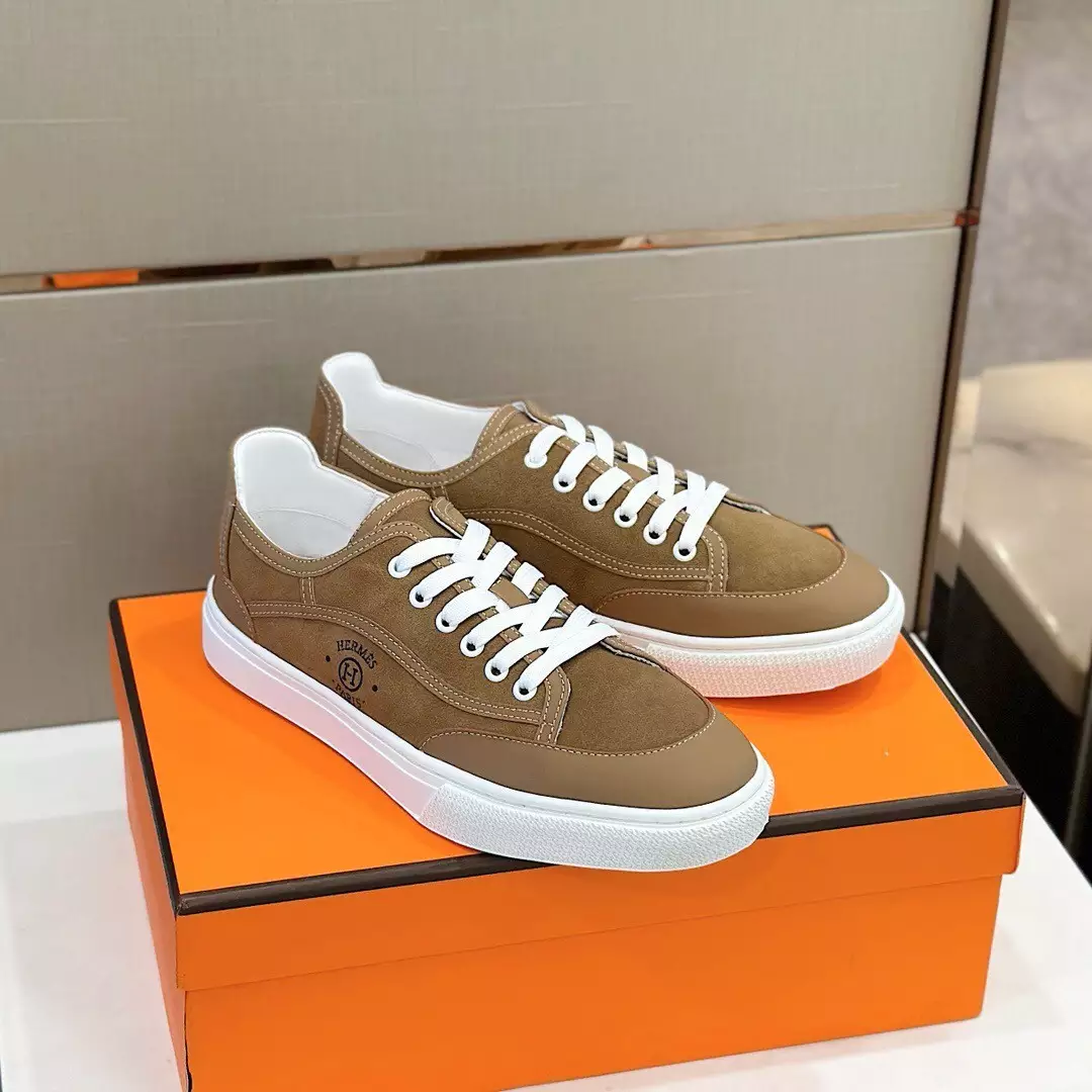 Hermes Men’s Get Sneakers in Beige Suede Leather – HM022