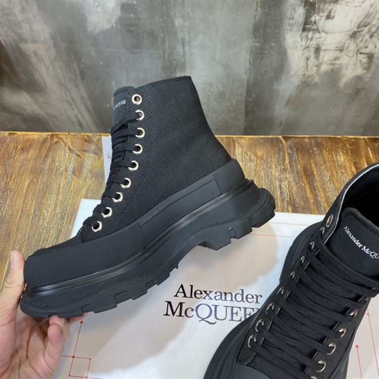 ALEXANDER MCQUEEN TREAD SLICK HIGH-TOP SNEAKERS – ALD025