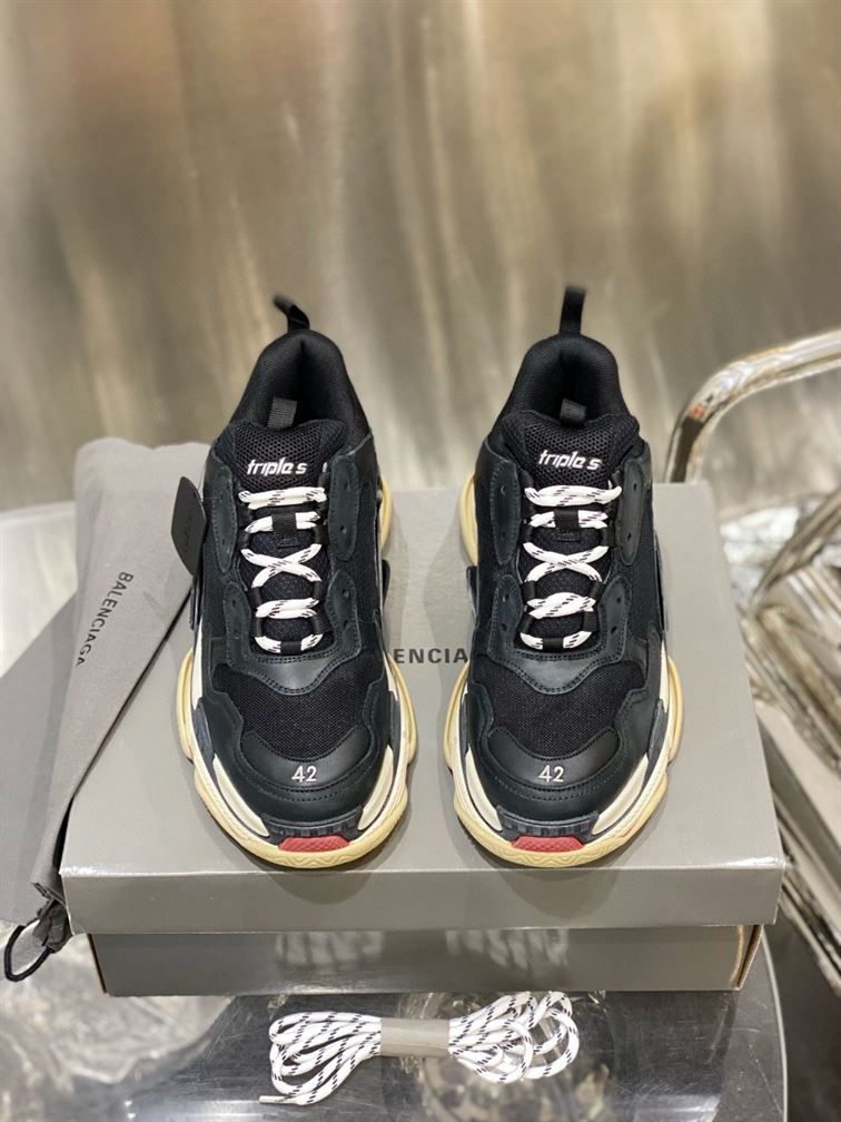 BALENCIAGA TRIPLE S SNEAKERS – BLA009