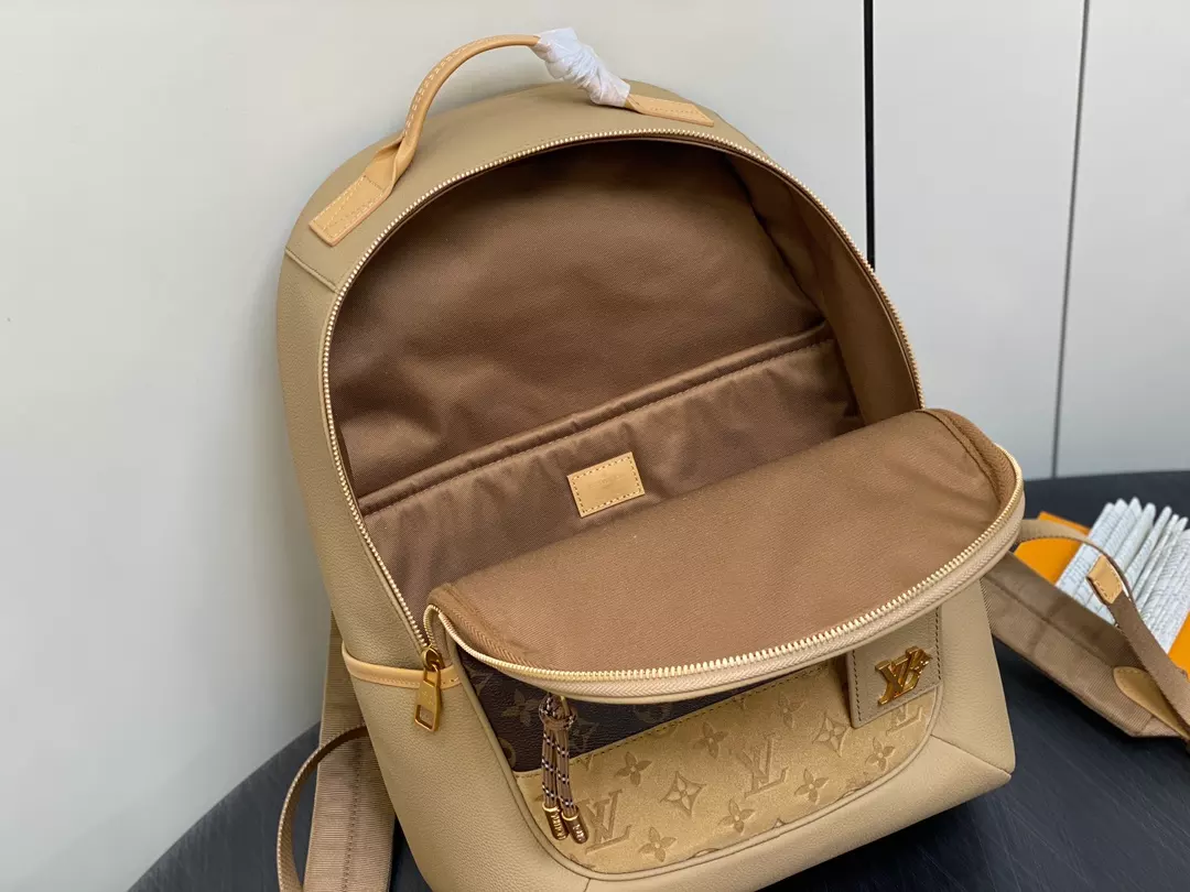 Louis Vuitton Outdoor Backpack Beige Cowhide Leather – LW149