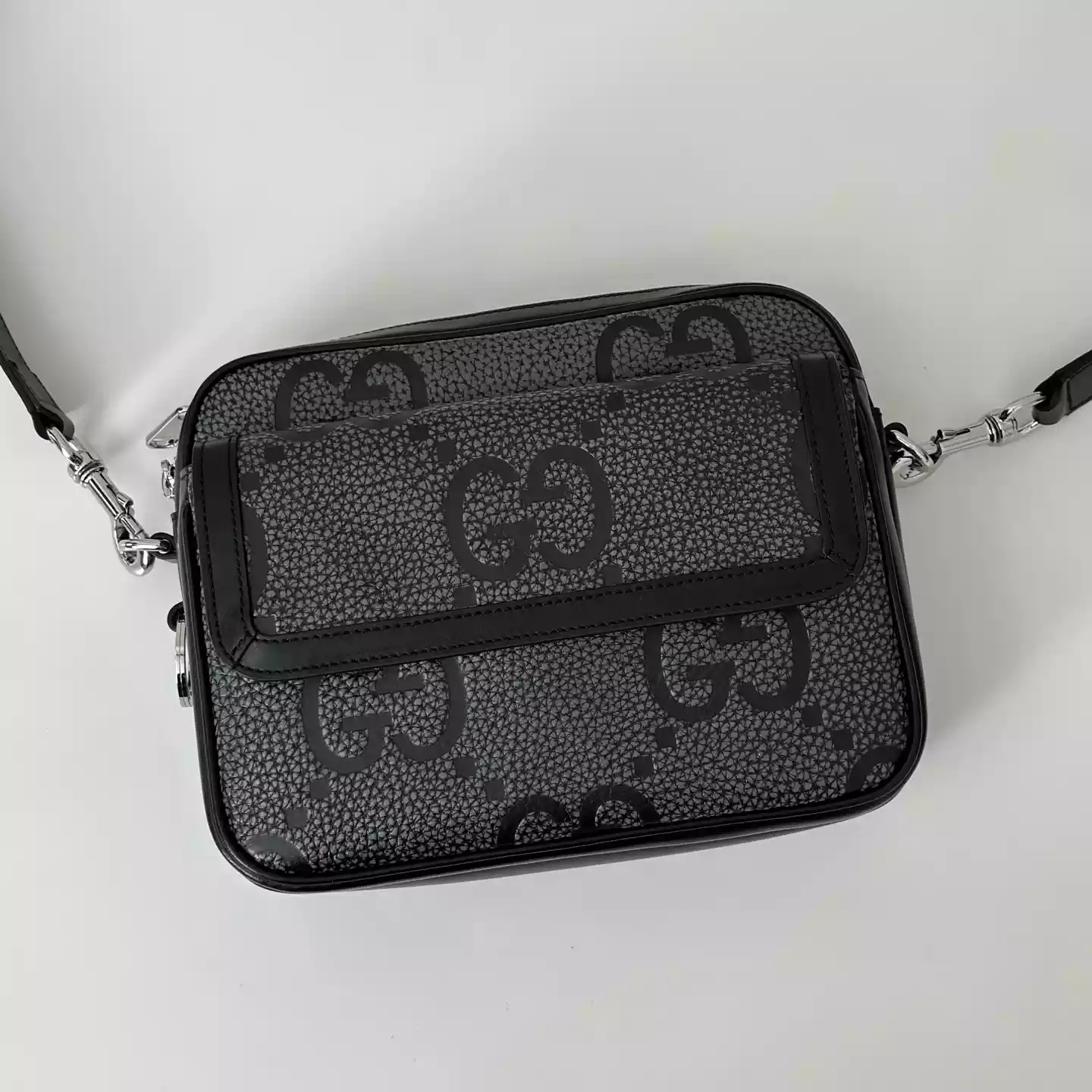 GG jumbo small crossbody bag in grey and black GG leather – BG077