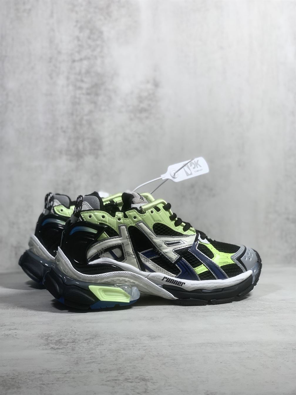 BALENCIAGA RUNNER SNEAKER IN GREY – BLA057