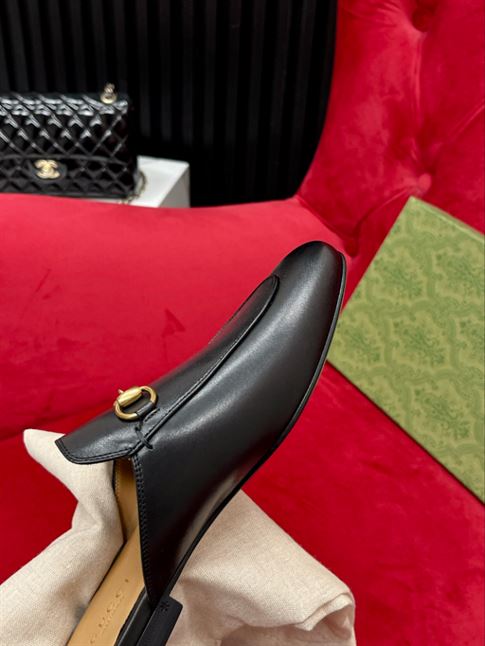 GUCCI PRINCETOWN LEATHER SLIPPER – GL021