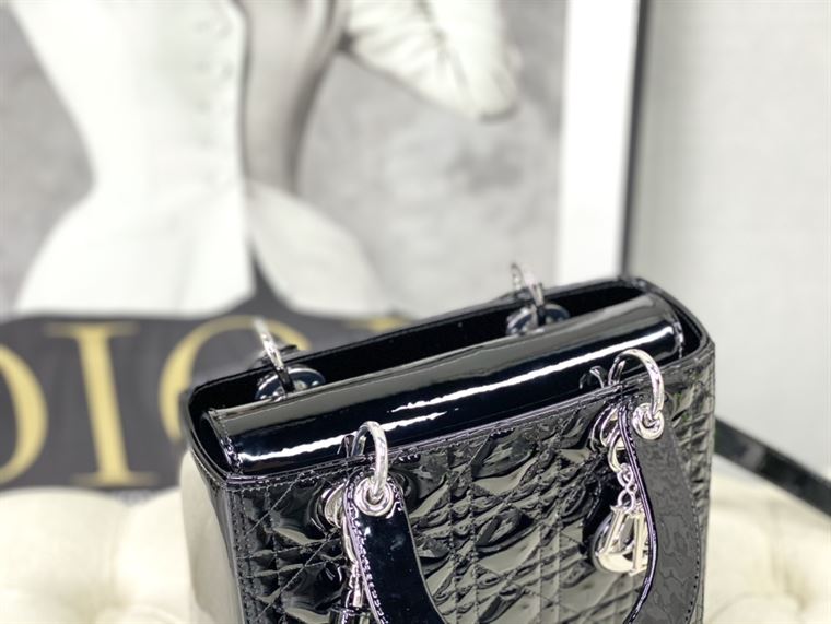DIOR MEDIUM LADY DIOR BAG BLACK PATENT CANNAGE CALFSKIN – DOB037