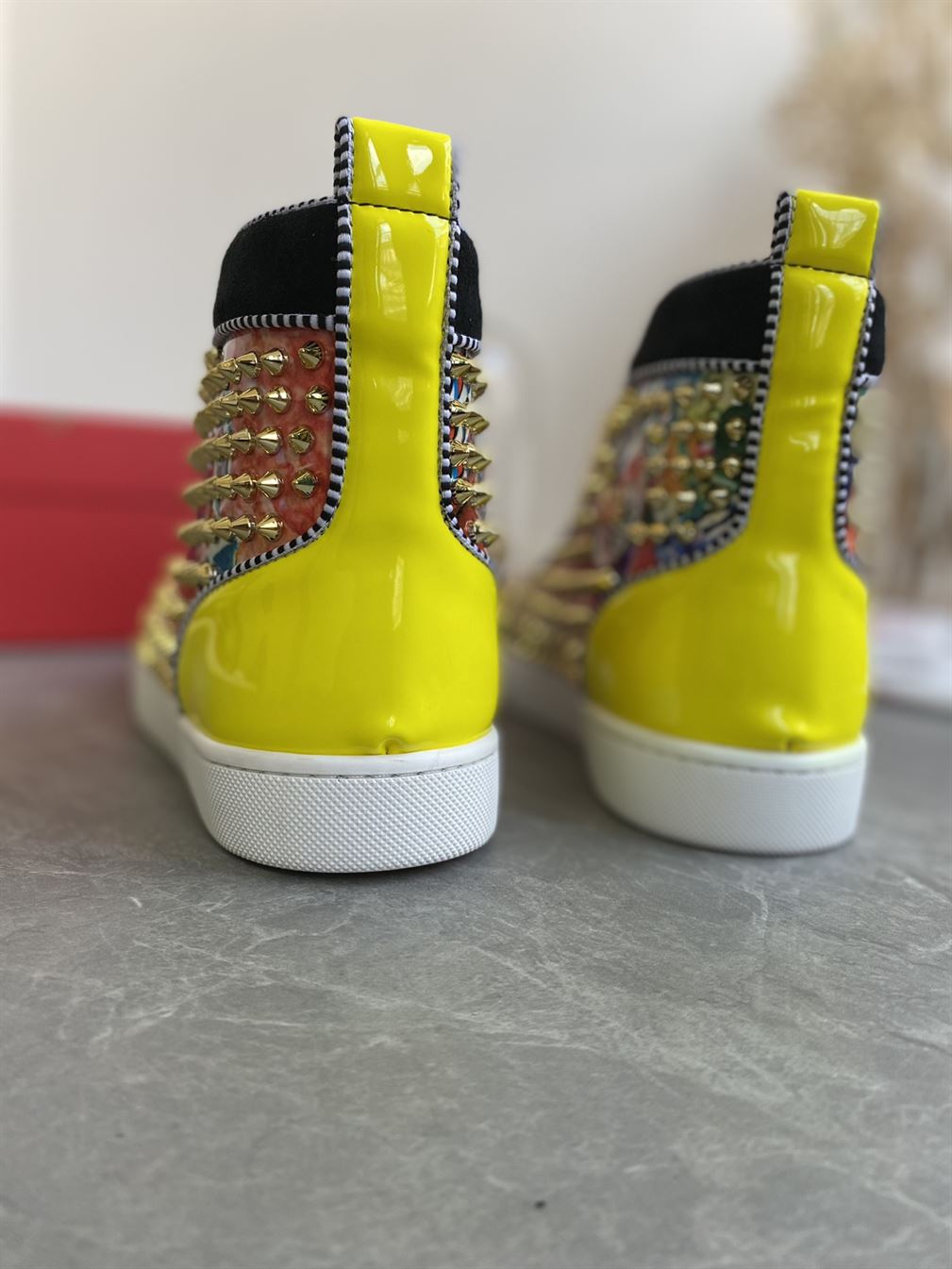 CHRISTIAN LOUBOUTIN HIGH TOP SNEAKER – CLS014