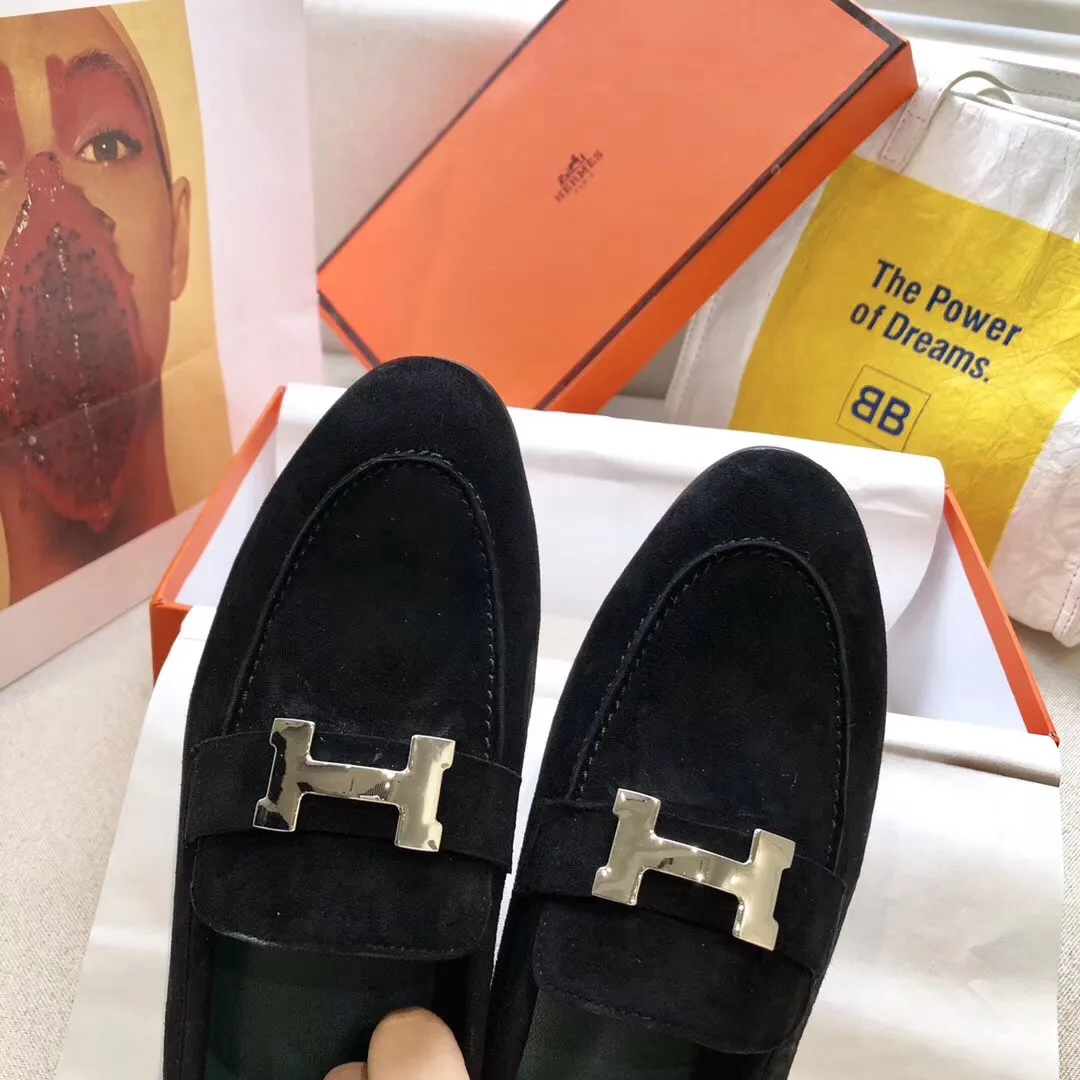 Hermes Women’s Paris Loafers In Black Velvet – HM081