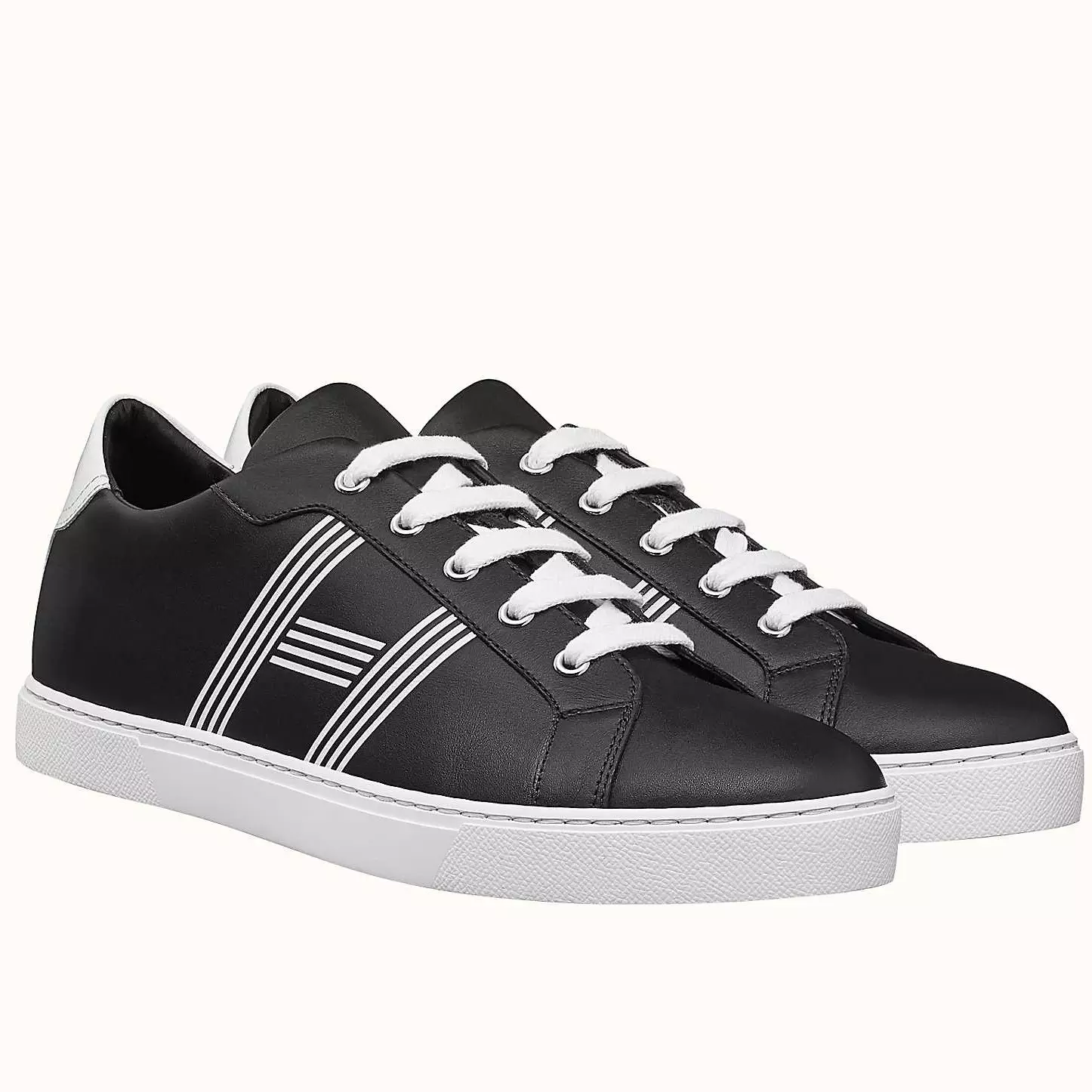Hermes Men’s Avantage Sneakers In Black Calfskin – HM058