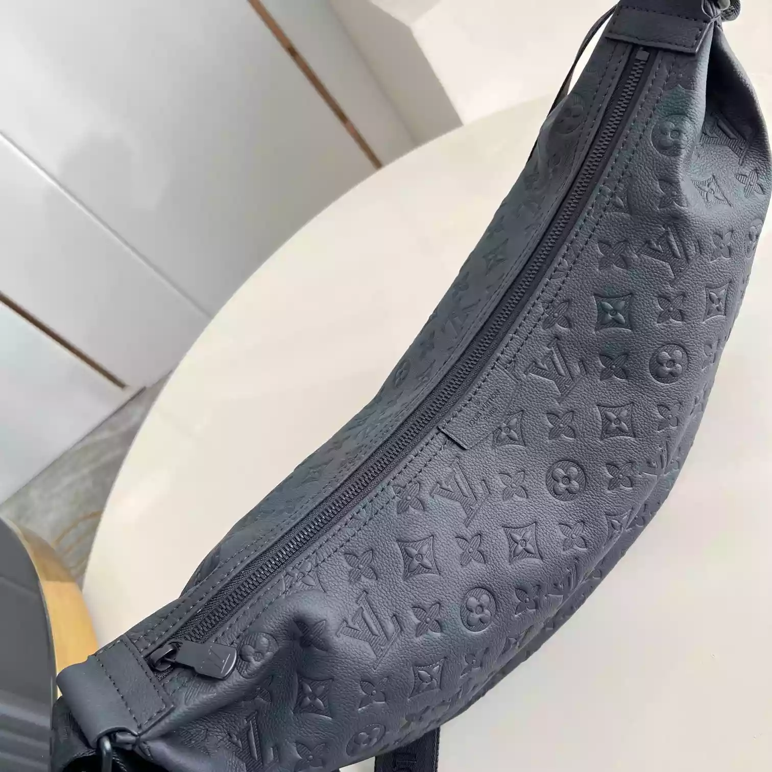 HOBO HAMAC BAG BLACK MONOGRAM SHADOW M12850 – LW420