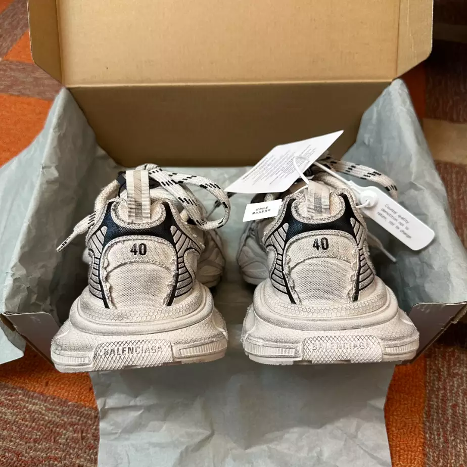 BALENCIAGA MEN’S 3XL SNEAKER – BLA109