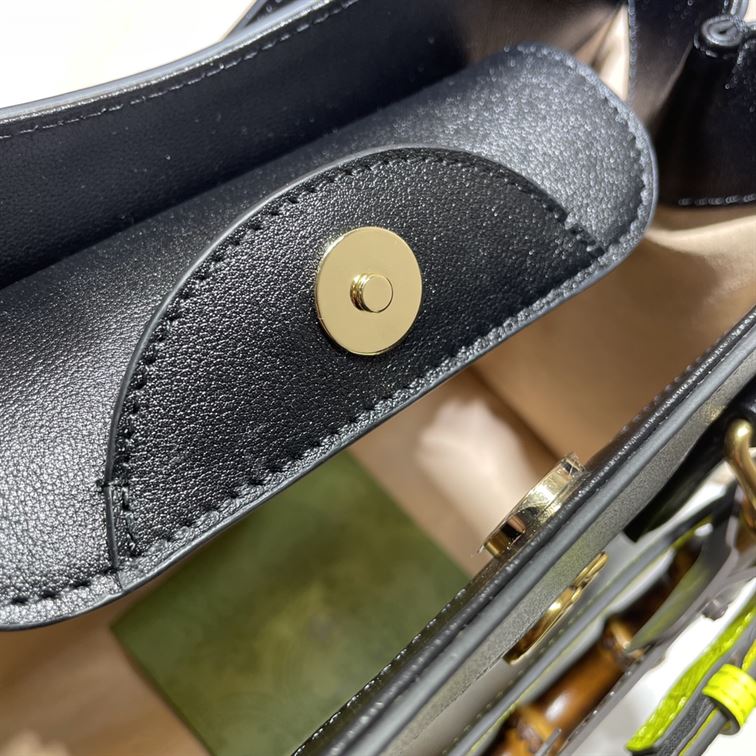 GUCCI DIANA SMALL NOTE BAG IN BLACK LEATHER – GB03