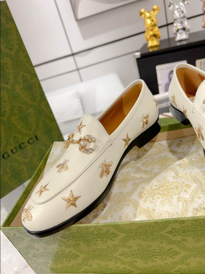 Gucci Jordaan White Bee & Star Embroidered Leather Loafer – GL076