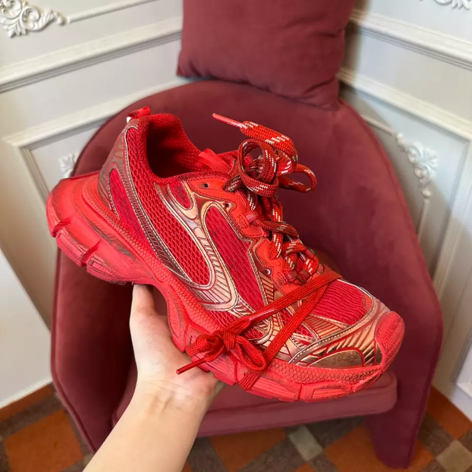 BALENCIAGA MEN’S 3XL SNEAKER – BLA110