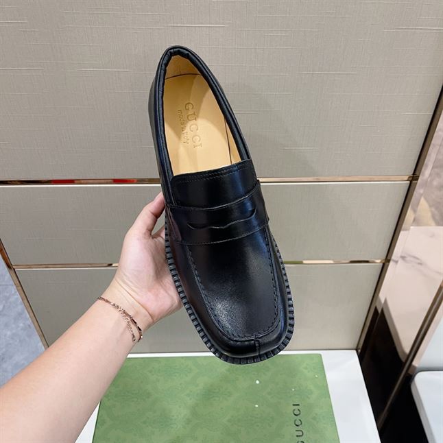 GUCCI LEATHER LOAFER IN BLACK – GL048