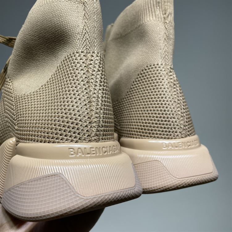 BALENCIAGA MEN’S SPEED 2.0 LACE-UP RECYCLED KNIT SNEAKER IN BEIGE – BLA032