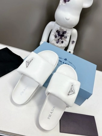 PRADA SLIDES IN WHITE SOFT PADDED NAPPA LEATHER – PSD080