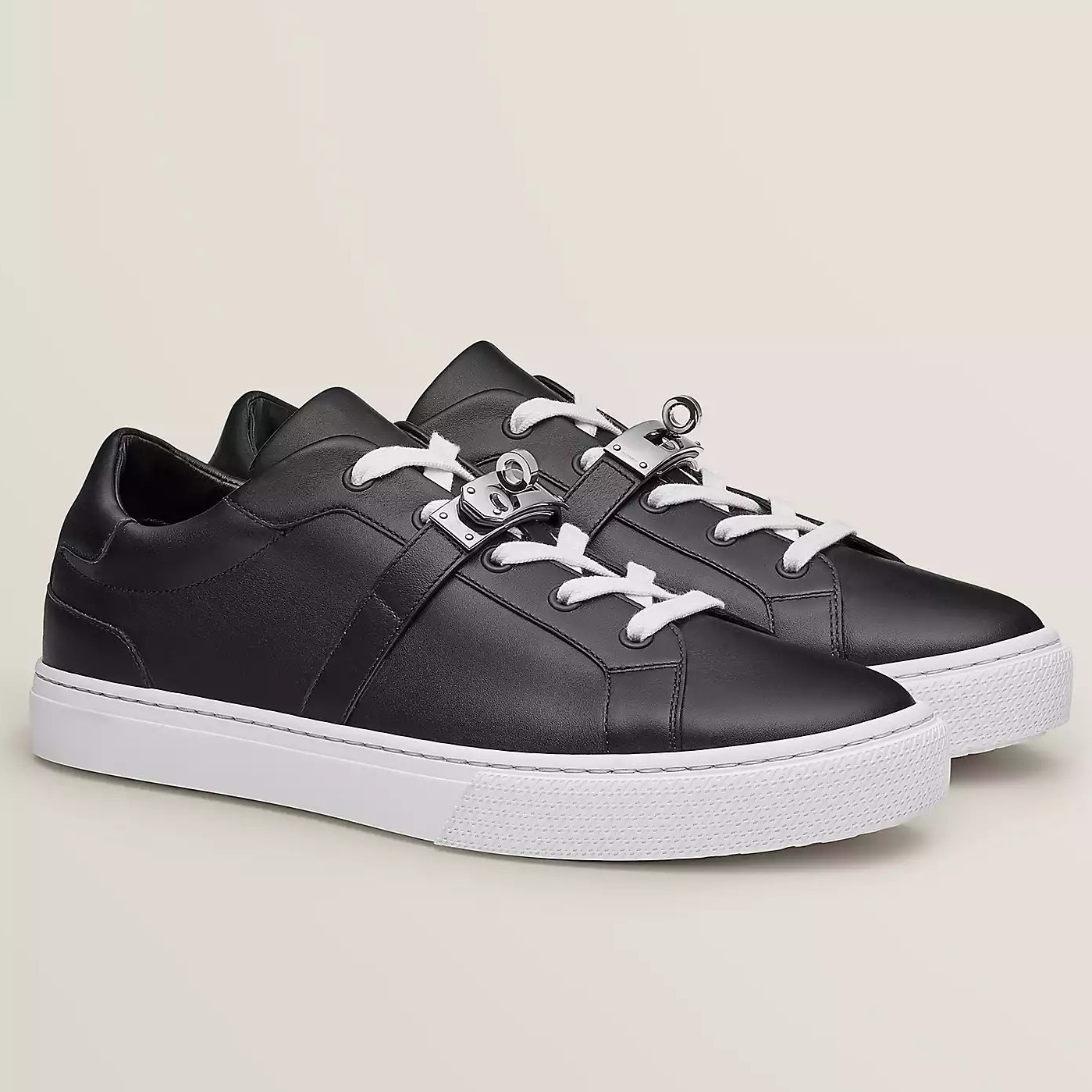 Hermes Women’s Day Sneakers in Black Leather – HM066