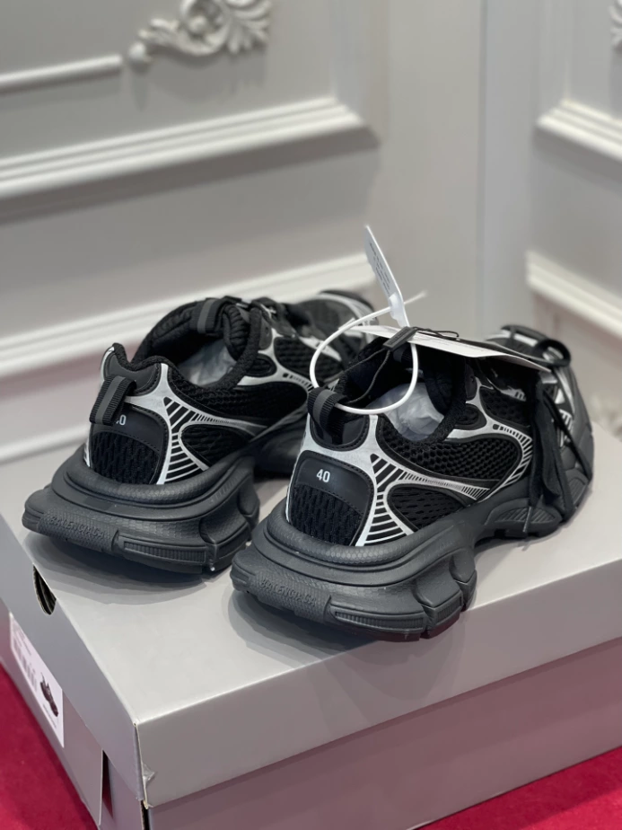 BALENCIAGA MEN’S 3XL SNEAKER – BLA119