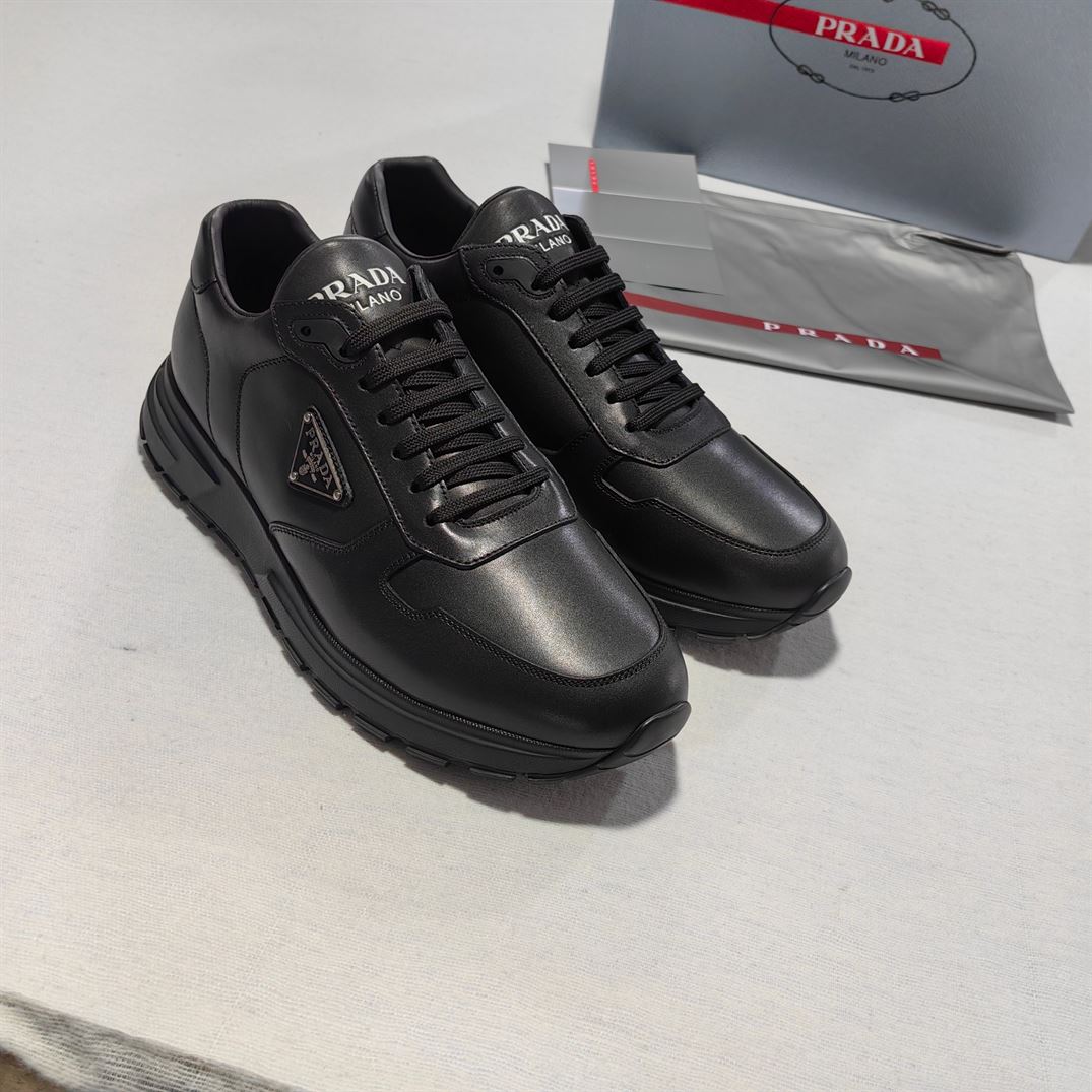 PRADA LEATHER SNEAKERS – PRS072