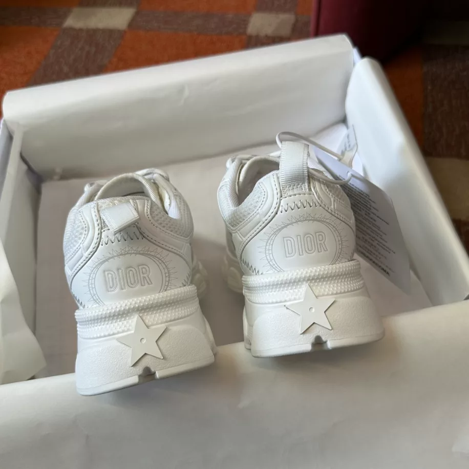 DIOR CHRONO SNEAKERS – DO0152