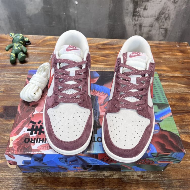 NIKE SB DUNK LOW SNEAKER – NSN007