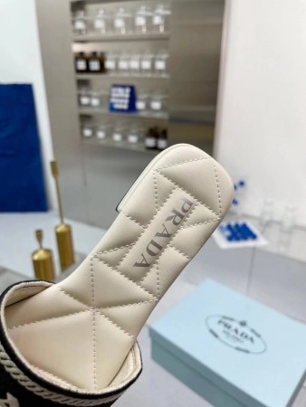 PRADA WOMEN’S EMBROIDERED FABRIC SLIDES – PSD084
