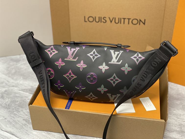 LOUIS VUITTON COMET BUMBAG – LVB062