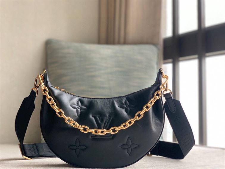 LOUIS VUITTON OVER THE MOON – LW007