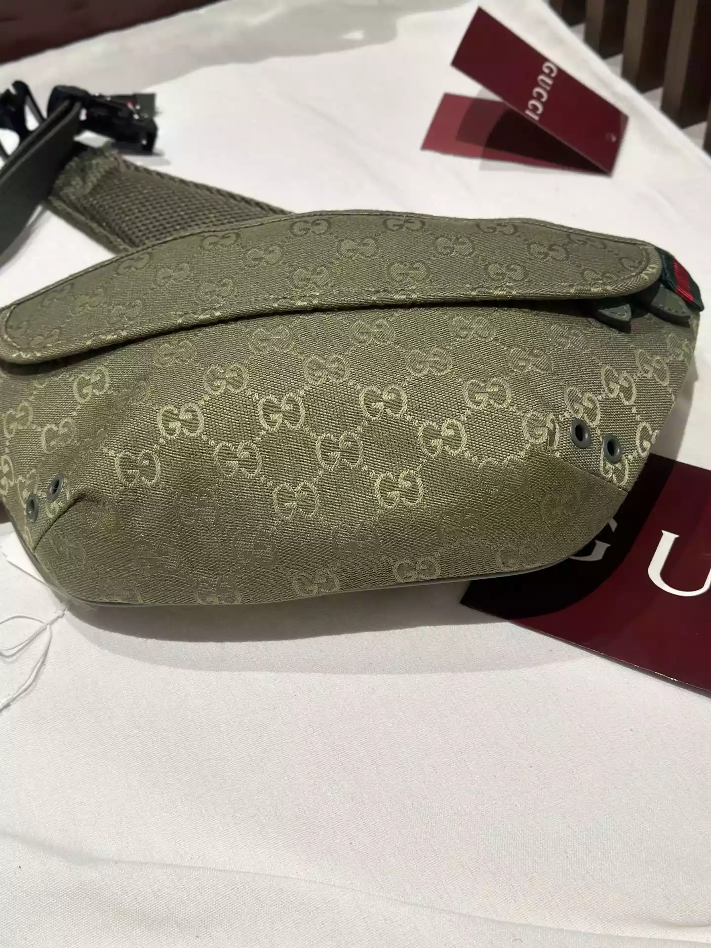 Large belt bag with print in Beige GG Canvas – BG066