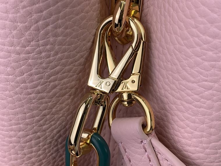 LOUIS VUITTON CAPUCINES MM Rose – LW098