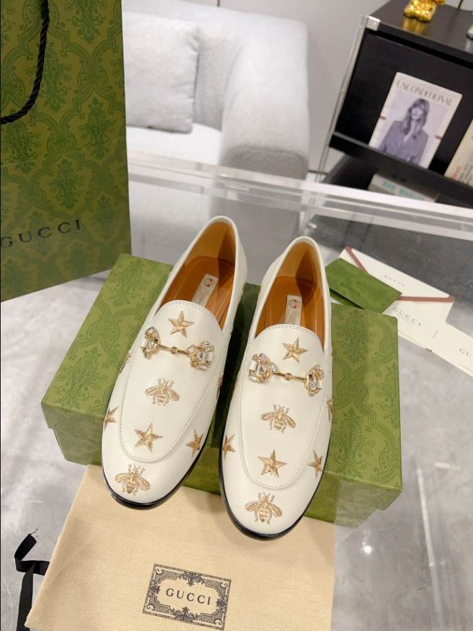 Gucci Jordaan White Bee & Star Embroidered Leather Loafer – GL076