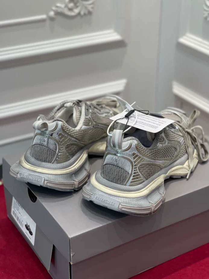 BALENCIAGA MEN’S 3XL SNEAKER – BLA117