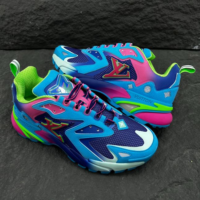 LOUIS VUITTON RUNNER TATIC BLUE – LVS170