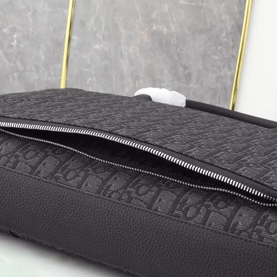 DIOR BRIEFCASE – DIO054
