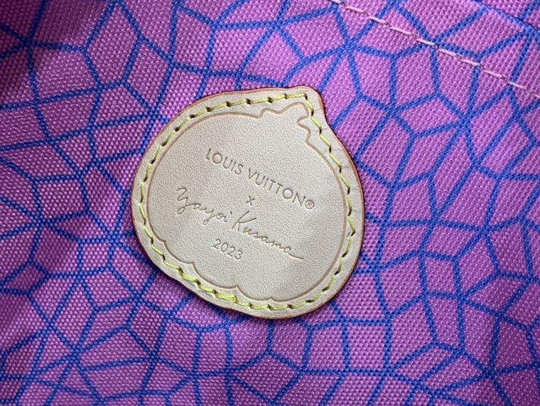 LOUIS VUITTON LV X YK BOULOGNE MONOGRAM – LW111