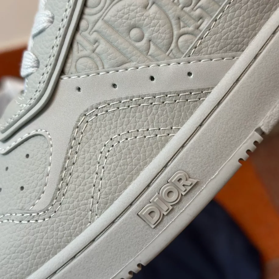 DIOR B27 LOW TOP CASUAL SNEAKER – DO0211