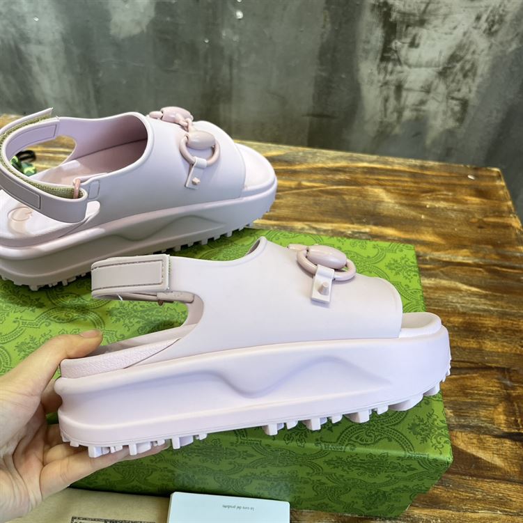 GUCCI WOMEN’S HORSEBIT FLATFORM SANDAL LIGHT PINK RUBBER – GSL018