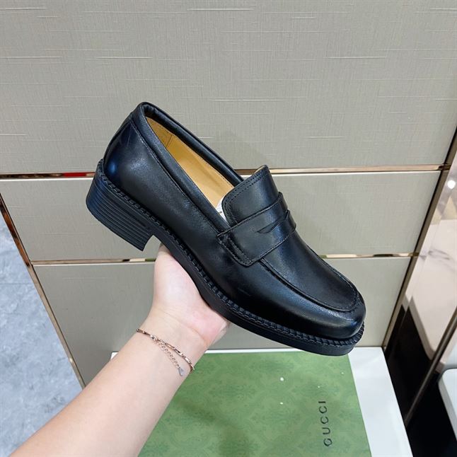 GUCCI LEATHER LOAFER IN BLACK – GL048
