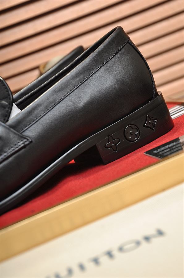 LOUIS VUITTON LOAFER LOAFER – VL020