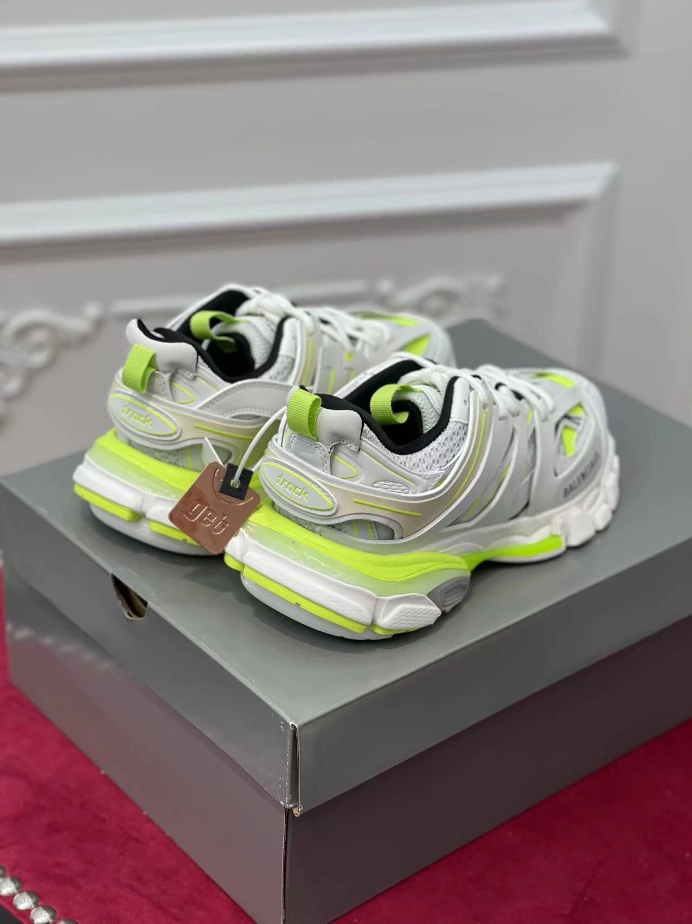 BALENCIAGA TRACK SNEAKER – BLA135