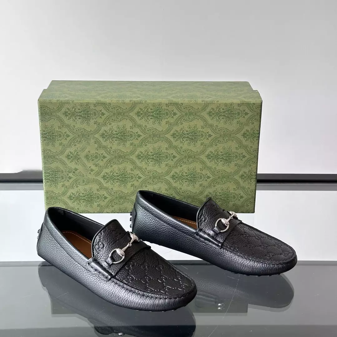 MEN’S DRIVER WITH HORSEBIT IN BLACK – GL094