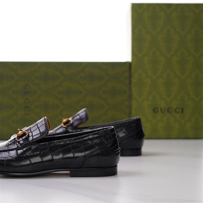 GUCCI JORDAAN CROCODILE LOAFER – GL015