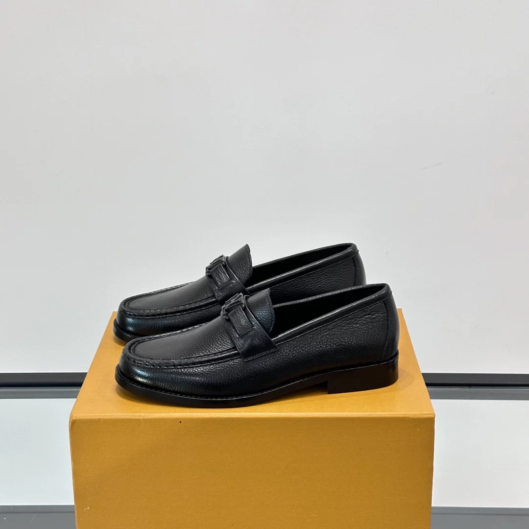 MAJOR LOAFERS IN BLACK – VL053