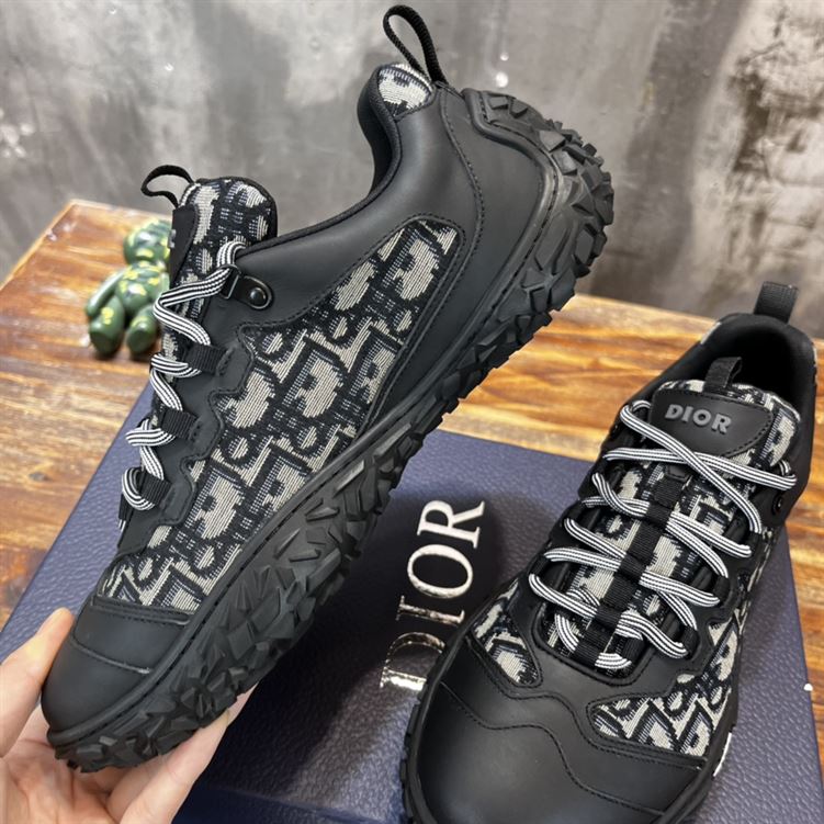 DIORIZON DERBY SHOE BEIGE AND BLACK DIOR OBLIQUE JACQUARD AND BLACK RUBBER – DO090