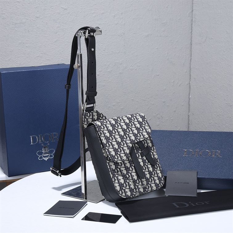 DIOR SADDLE RECTANGULAR CROSSBODY POUCH – DIO037
