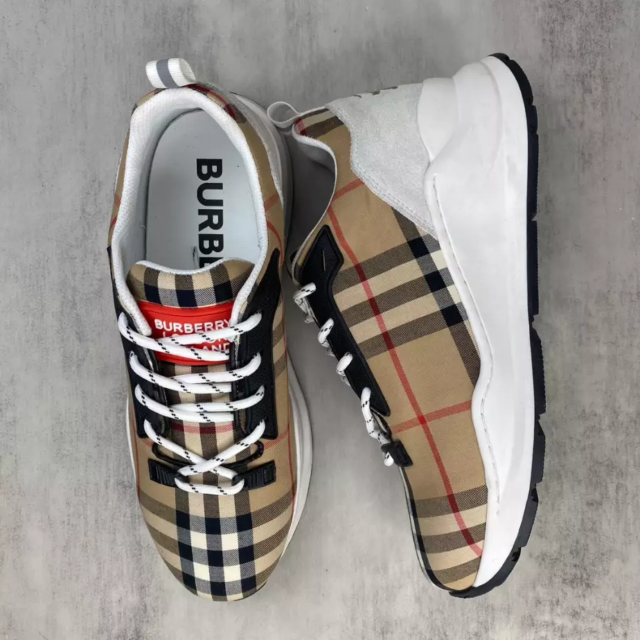 BURBERRY PLATFORM SNEAKERS – BBR061