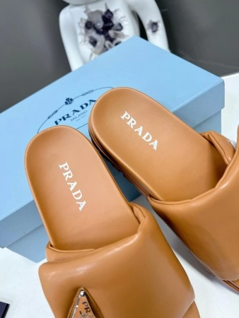 PRADA SLIDES IN BROWN SOFT PADDED NAPPA LEATHER – PSD078