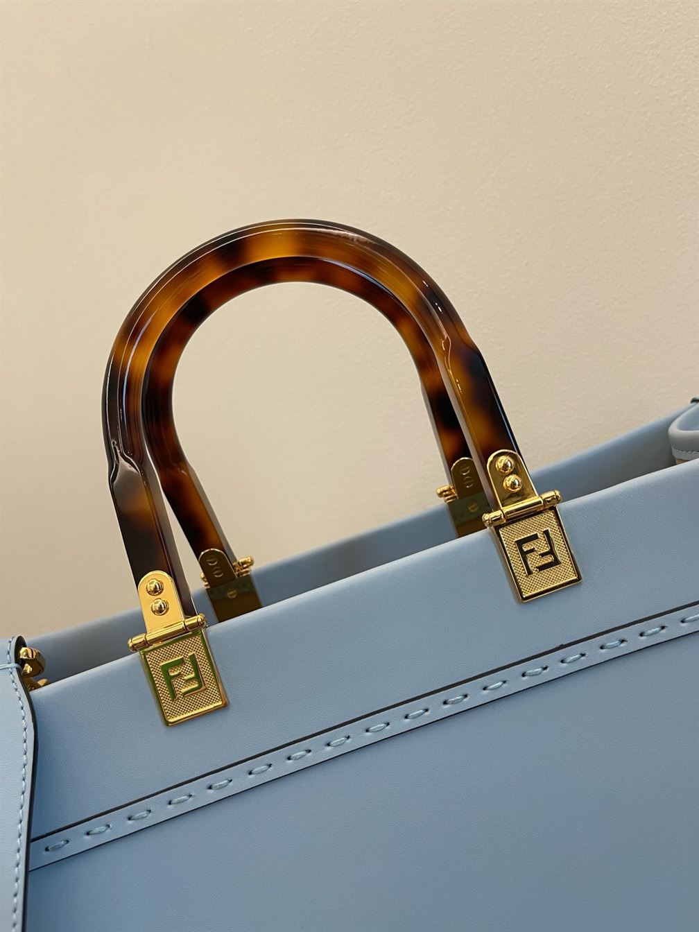 FENDI SUNSHINE MEDIUM LIGHT BLUE LEATHER SHOPPER – F021