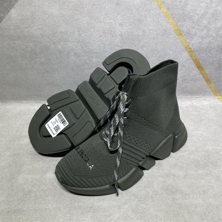 BALENCIAGA MEN’S SPEED 2.0 LACE-UP RECYCLED KNIT SNEAKER IN GREEN – BLA034