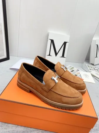 Hermes Women’s Faubourg Loafers in Brown Suede Leather – HM075